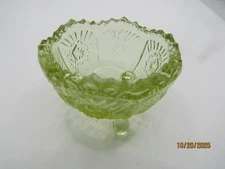 LG WRIGHT FOOTED PANELED THISTLE SALT DIP VGUC