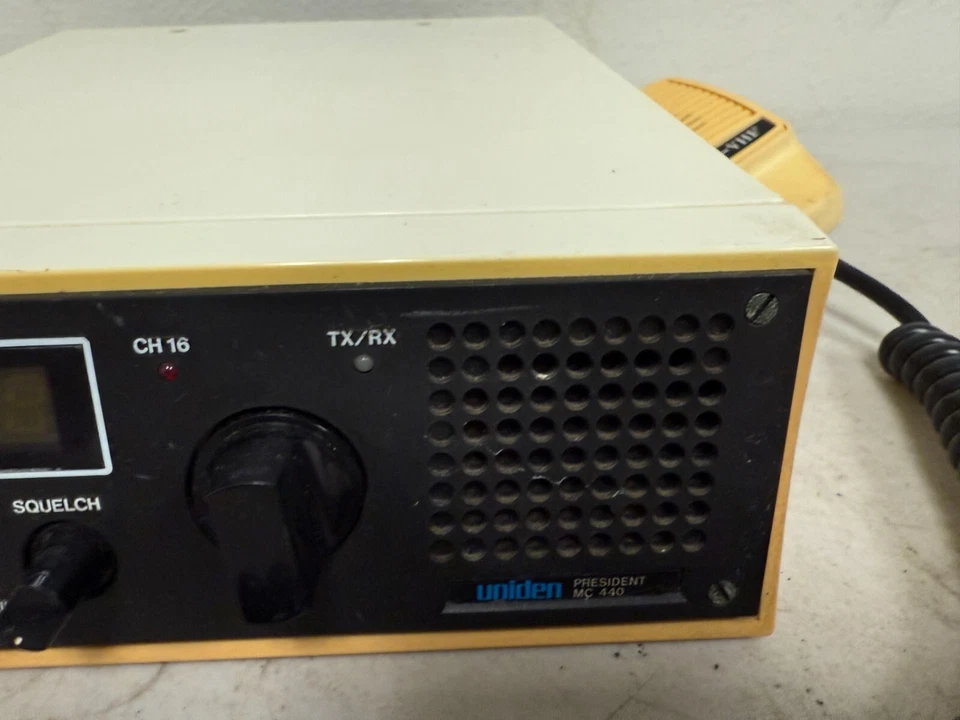 Transceptor marino vintage Uniden MC-450 VHF Foto 3 de 4