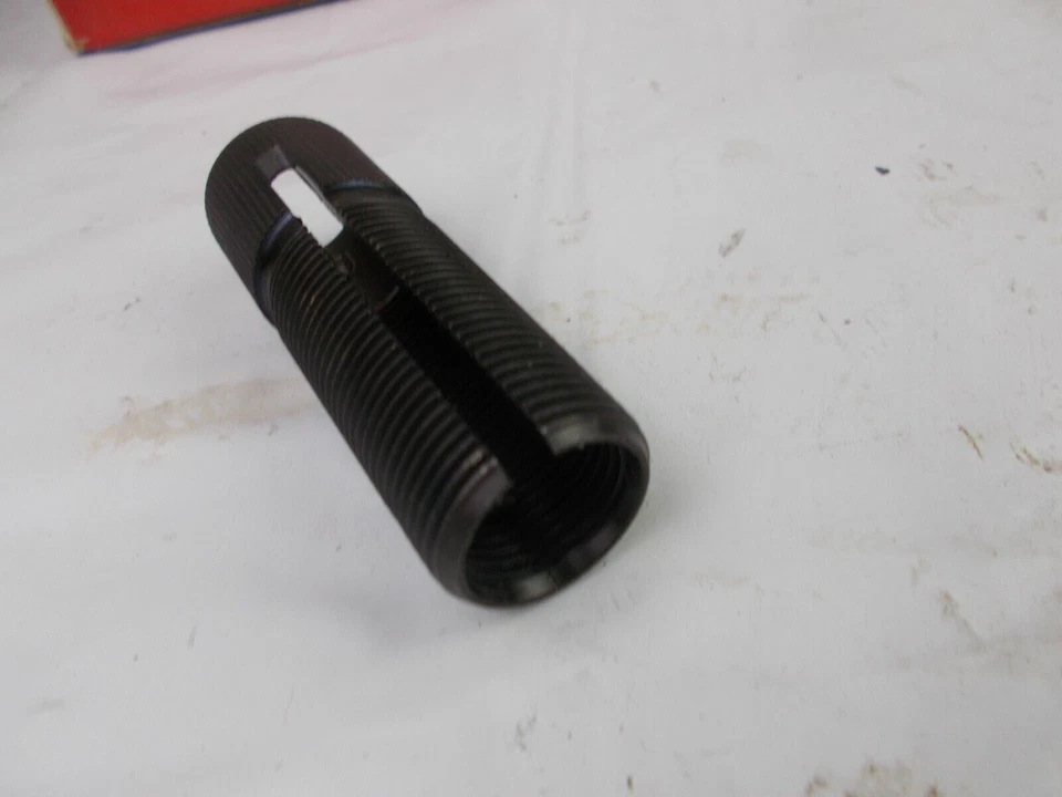 Manguito de ajuste de extremo de varilla de amarre de dirección Carquest se adapta a; 300M Concorde Intrepid LHS Foto 2 de 4