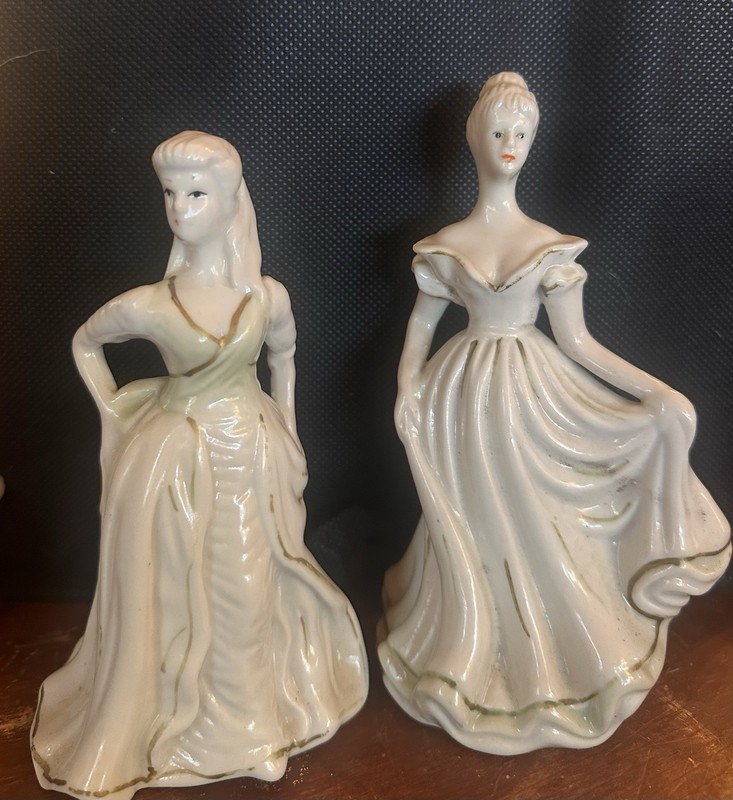 K’s Collection Painted Ceramic Women Figurines White Gold Set of 2 young ladies.