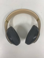 BEATS STUDIO 3-W CASE AND CHARGR P21028140 