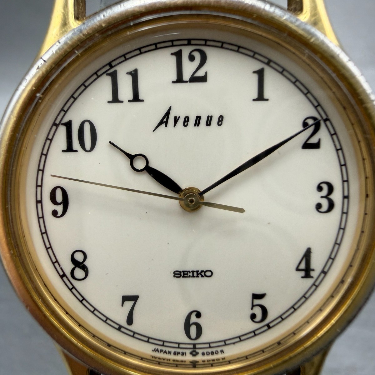Seiko Avenue Watch Men 31mm White Dial Gold Tone Round 5P31-6C00 