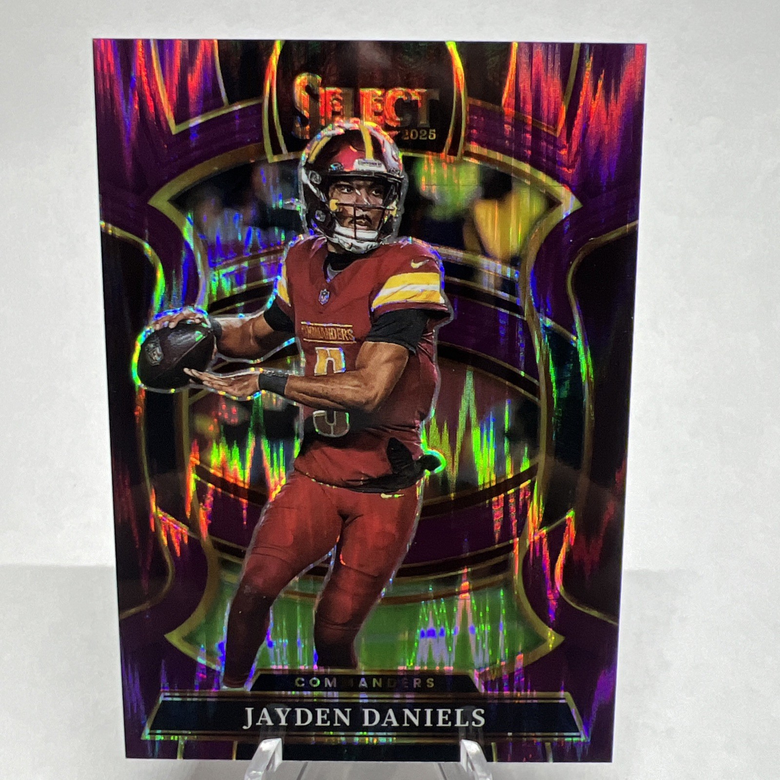 2025 Panini Select - Concourse Jayden Daniels #88 Purple Shock Prizm /699