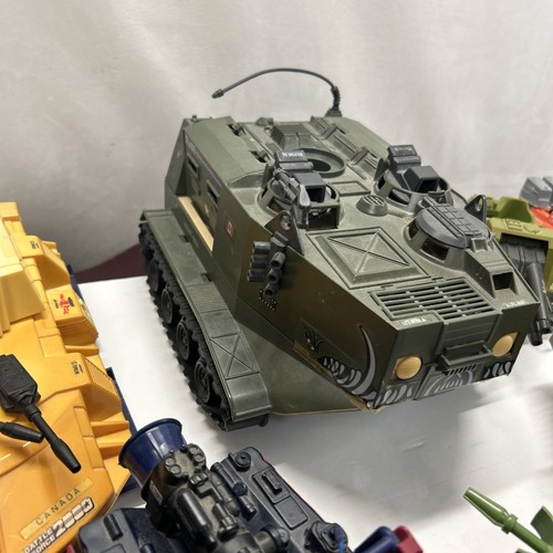 Lote de vehículos Gi Joe de colección tanques, barcos y camiones algunos para piezas y reparación - Imagen 8 de 22