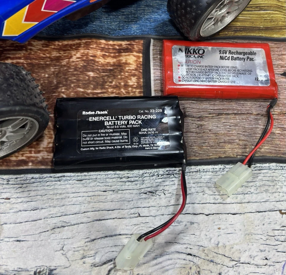 Nikko Lobo Flash 1/10 R/C Stadium Truck with Accessories|Very Rare|⚠️For Repair - Image 3 of 4