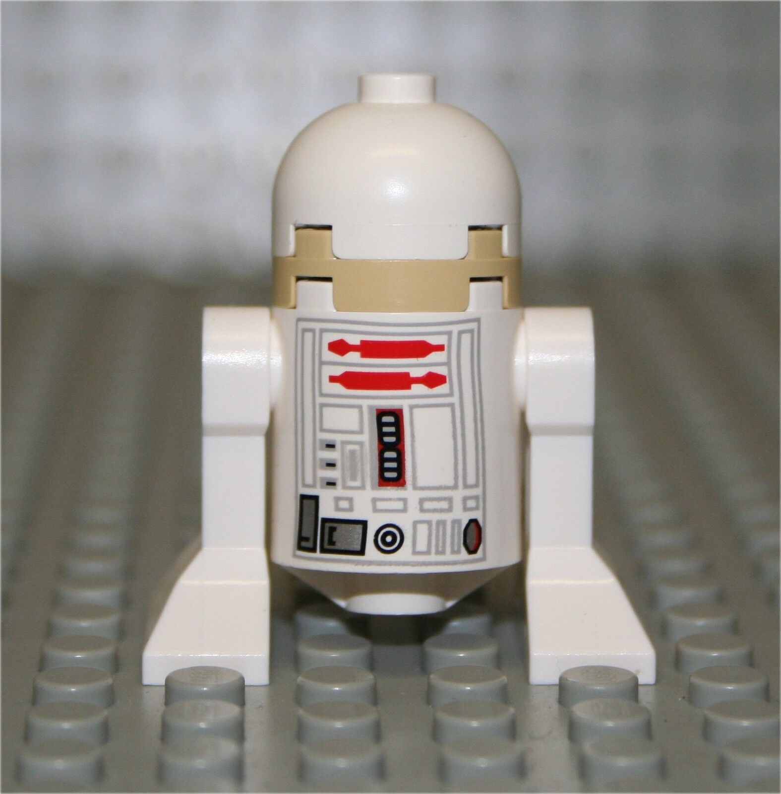 LEGO® Star Wars™ Minifigure R5D4 From Set 10144 R5 D4 minifig