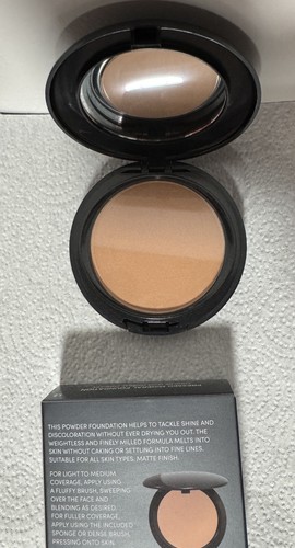 Cover FX Pressed Mineral Foundation Compact L2 - Picture 5 of 7