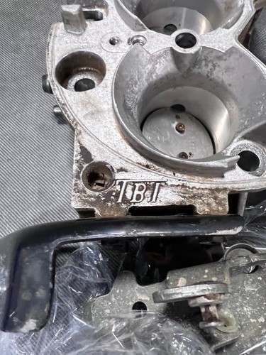 1992-1996 CHEVY GMC 1500 2500 3500 Throttle Body CARBURETOR 5.7L 5.0L FOR PARTS - Picture 16 of 17