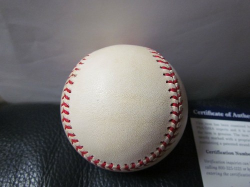 Lou Piniella AUTOGRAPHED BASEBALL PSA CERTIFIED 75th World Series Ball - Picture 4 of 8