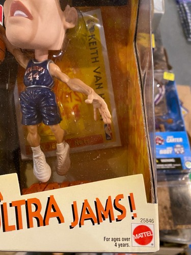 NEW 1999 Mattel NBA Ultra Jams Action Figure Keith Van Horn New Jersey Nets - Picture 3 of 4