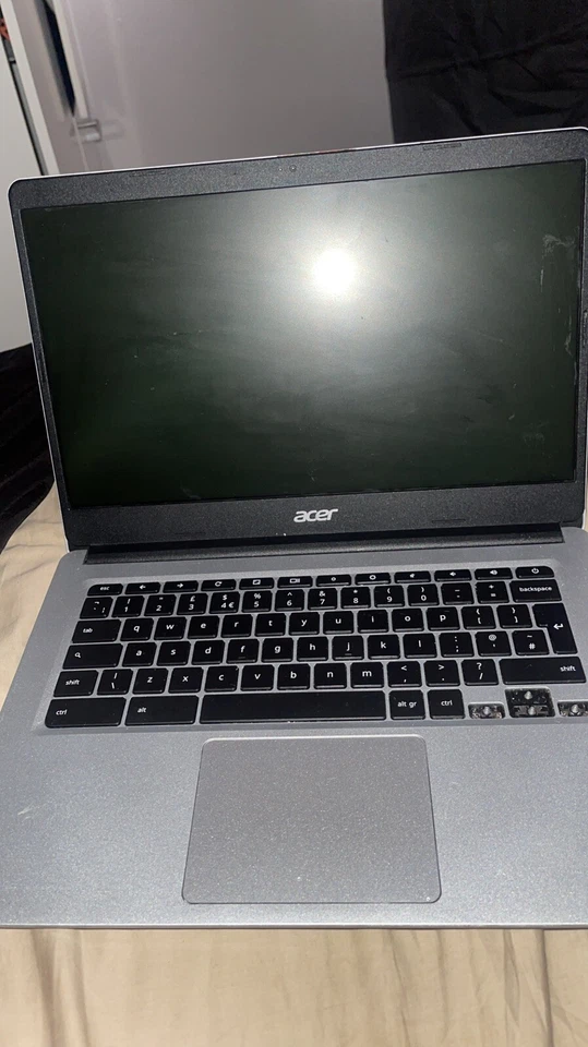 laptop - Image 2 of 4