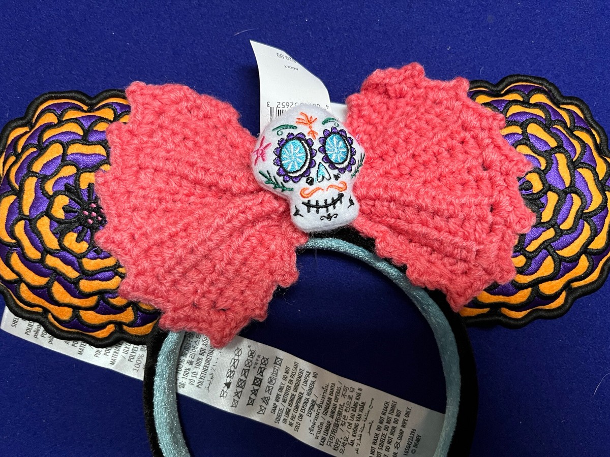 2022 Disney Park Minnie Ears Coco Dia de Los Muertos Skull  display picture 1
