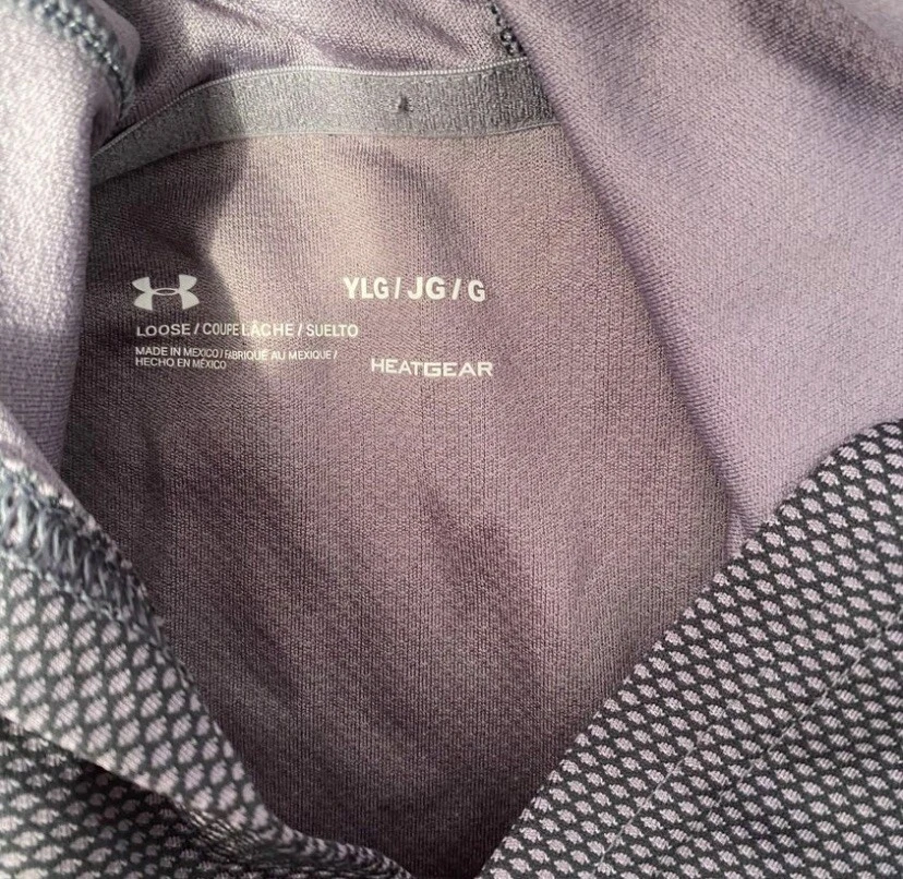 Boy’s Under Armour Gray  Logo  Short Sleeve Hoodie - Size Large - Image 2 of 2