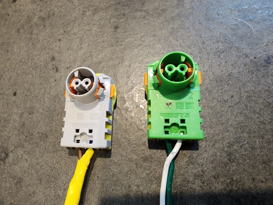 Conector de enchufe de cortina lateral Chevy Malibu 2018 2019 2020 2021 OEM Foto 4 de 4