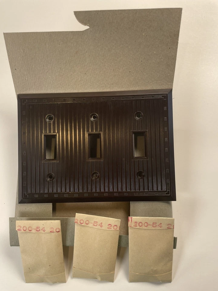 Placa de interruptor de 3 velocidades marrón baquelita Art Deco vintage NOS. Hecho en USA!!! Foto 2 de 4