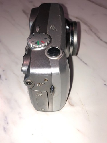 Kodak Easy Share Model DX4330 3.1 Megapixels Parts or Repair - Picture 4 of 9