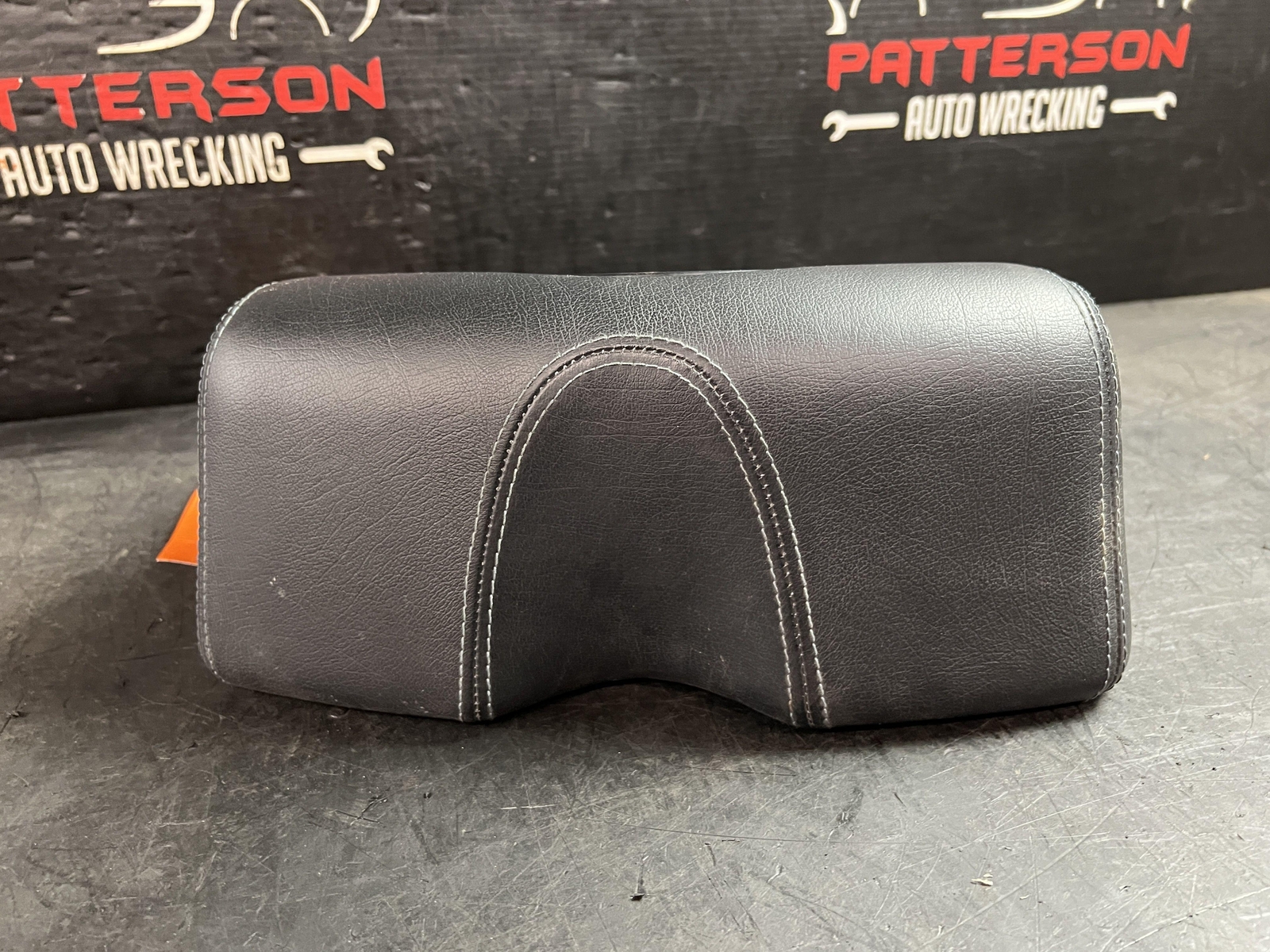 02-06 MASERATI SPYDER REAR SUBWOOFER SPEAKER BOX ID 1250123000