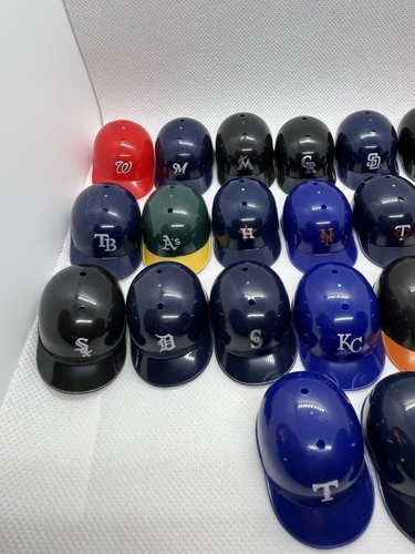 23 MLB Mini Helmets Gum Ball Prizes - Picture 9 of 11