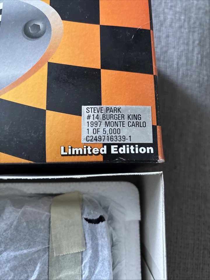 STEVE PARK #14 DEI BURGER KING 1:24 RCCA ACTION 1997 1 OF 5000 DIECAST COIN BANK - Image 3 of 4