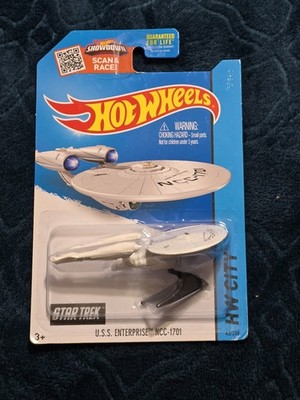 Hot Wheels Star Trek U.S.S. Enterprise NCC-1701 Space Ship Diecast Vehicle NIB