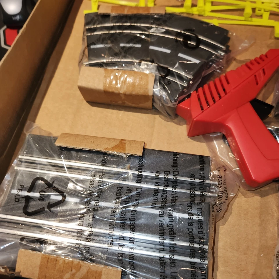 NEW Vintage 90's Artin Slot Car Double Loop Race Car Track Set, Box not included Foto 4 de 4