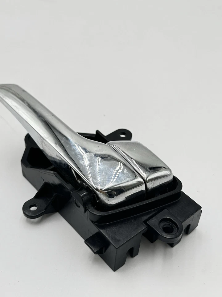 2006-2010 Infiniti M45 Front Passenger Interior Door Handle 80670-Eg000 - Image 3 of 4