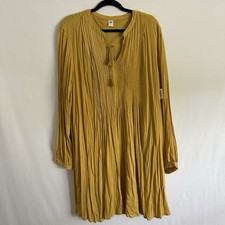 Old Navy Women's Size XL Pintuck Crepe Swing Dress in Golden Opportunity