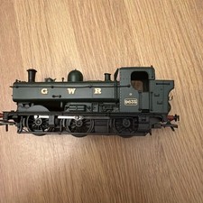 Bachmann Model Number 32-208A OO Gauge BR Green Locomotive Train Engine