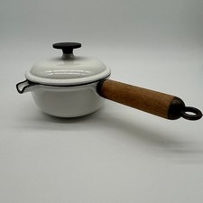 CASSEROLE LE CREUSET EN FONTE BEC VERSEUR ET COUVERCLE BLANC 14 CM