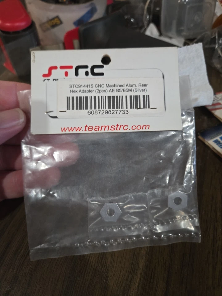 Adaptador hexagonal trasero de aluminio mecanizado CNC STRC Ae B5 plateado B5 m Foto 2 de 2