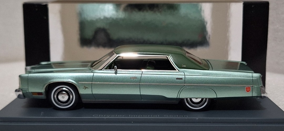 Chrysler Imperial Sedan 1975 4 Door Version 1, 2 Tons Green