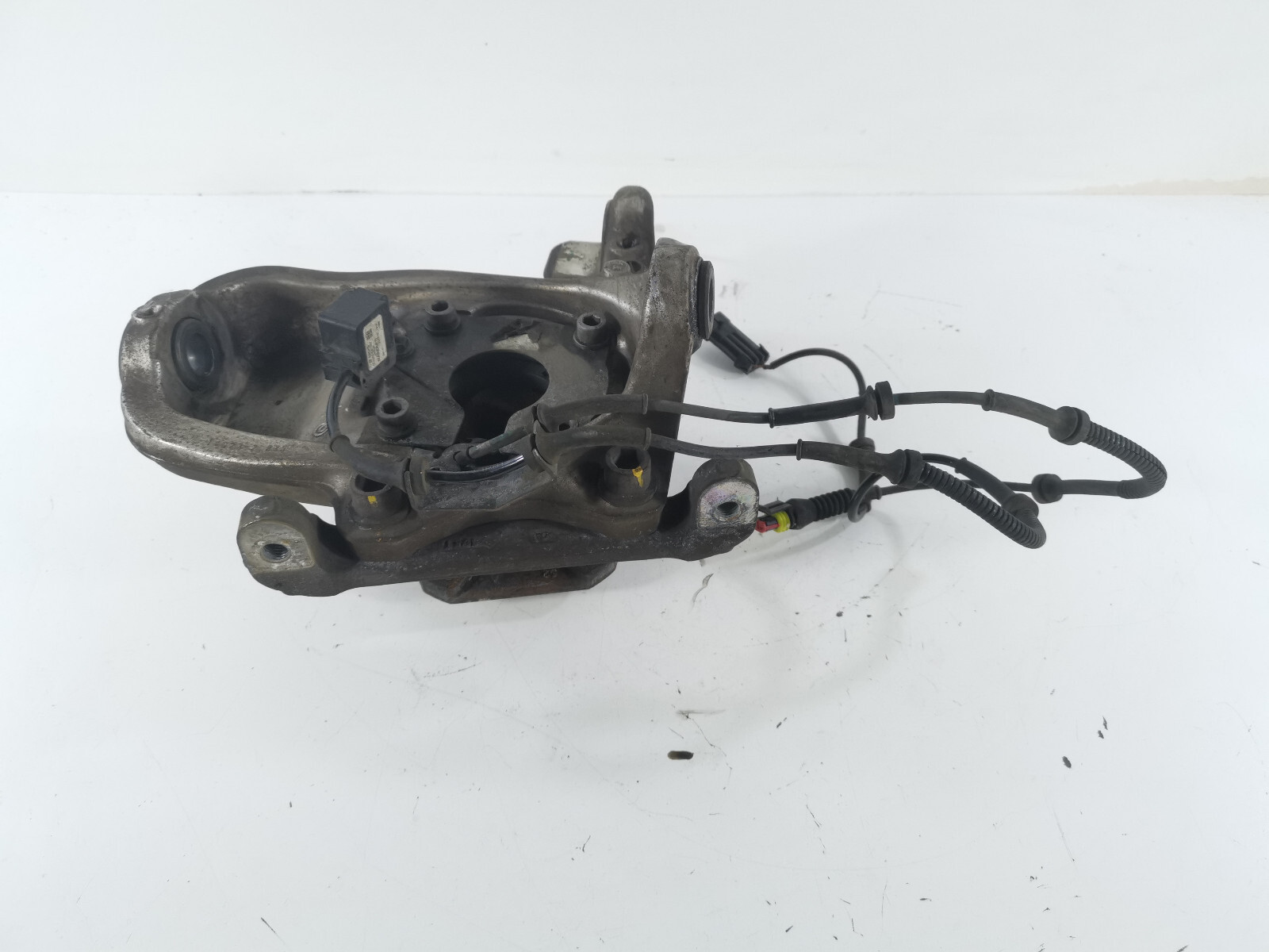 13-19 OEM Maserati GT Sport M145 Front Right side Spindle Knuckle Hub Carrier