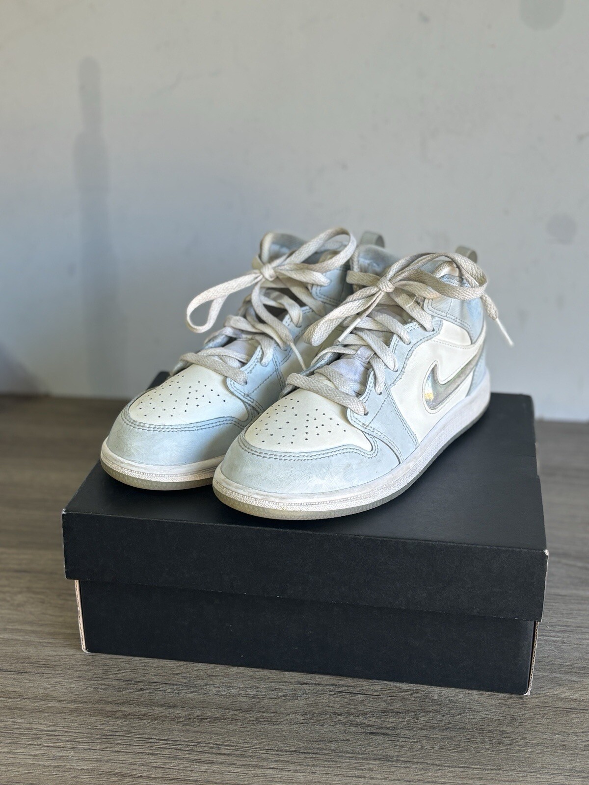 Little Kid's Size 3Y Jordan 1 Mid SE Blue Tint/Ice Blue (FQ9118 400) thumbnail 10