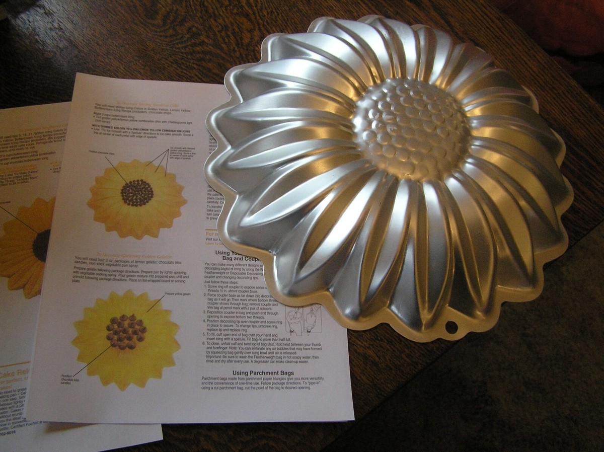 Wilton 2007 SUNFLOWER Cake Pan Mold #2105-1019 w/ Instructions