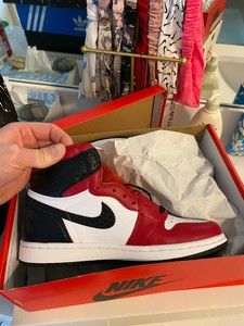 air jordan 1 og satin red