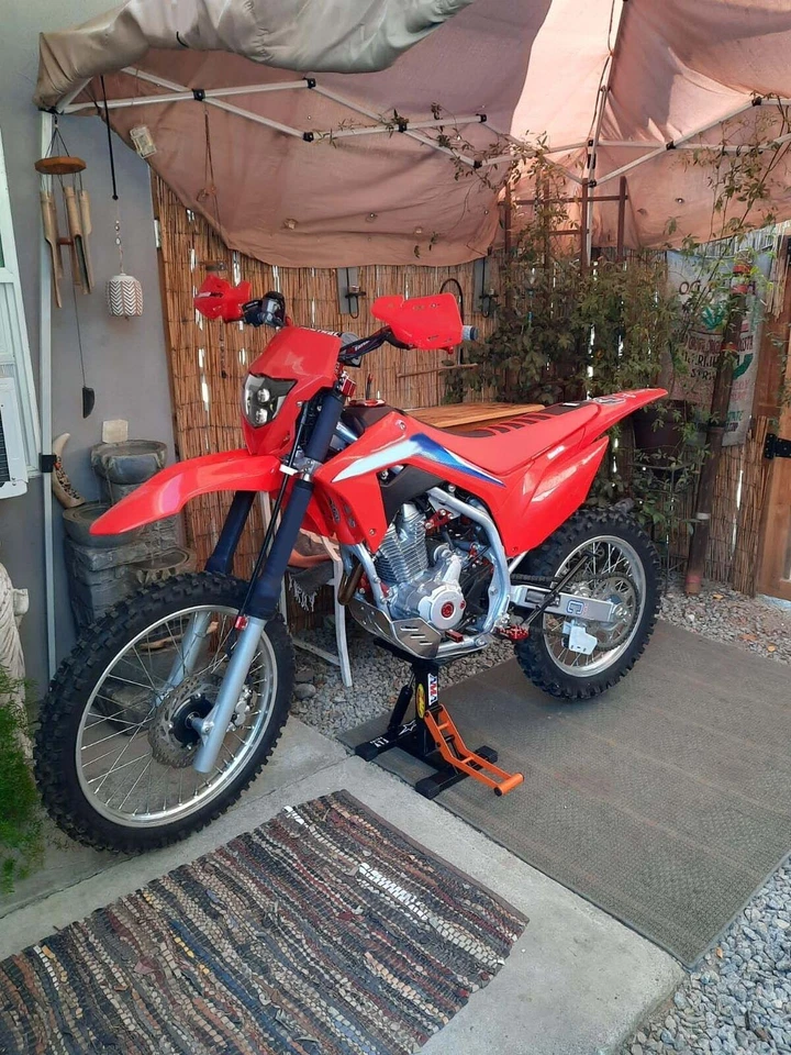 Faro LED para Honda CRF125F CRF150F CRF230F CRF250F CRF250R CRF450R CRF450F Foto 2 de 4