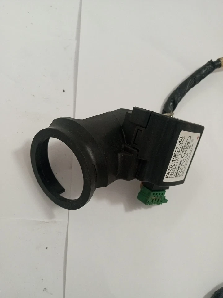 F8ZB-15607-AB 1997-1998 FORD MUSTANG ANTIRROBO PATS TRANSCEPTOR FABRICANTE DE EQUIPOS ORIGINALES  Foto 4 de 4