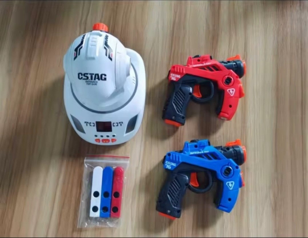 CSTAG Kids Laser Tag Set with Projector Duck Hunt Infrared Toy Guns