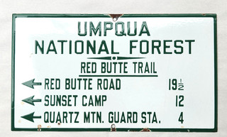 Original UMPQUA NATIONAL FOREST Oregon White Green Porcelain Metal Sign 14X8