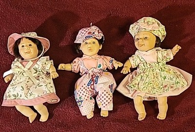 LOT OF 3 GI-GO PALM PALS BEAN BAG KIDS EXPRESSIONS: BOY & 2 GIRLS WITH CLOTHES