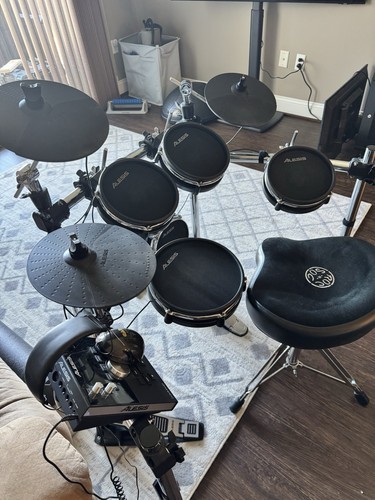 Alesis Drums Command Mesh SE Kit - Electric Drums w/ Quiet Dual Zone Mesh Pads
