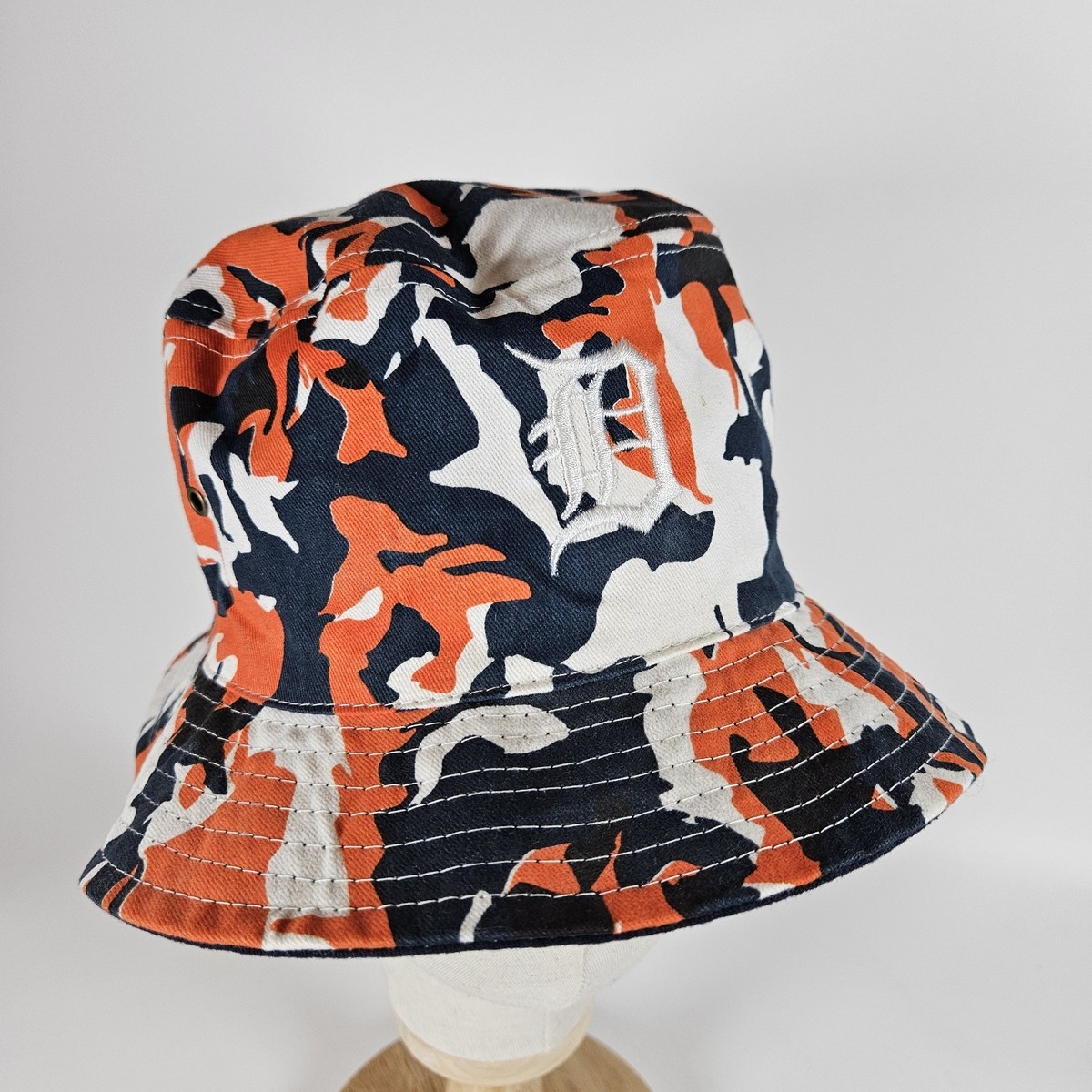 VERLOOP NWT RARE Dead Stock Camo Print Knit Bucket Hat Orange Blue One-Size Super Stripe Knit Bold Bucket Hat - Colorful Soft Knit  main image 2