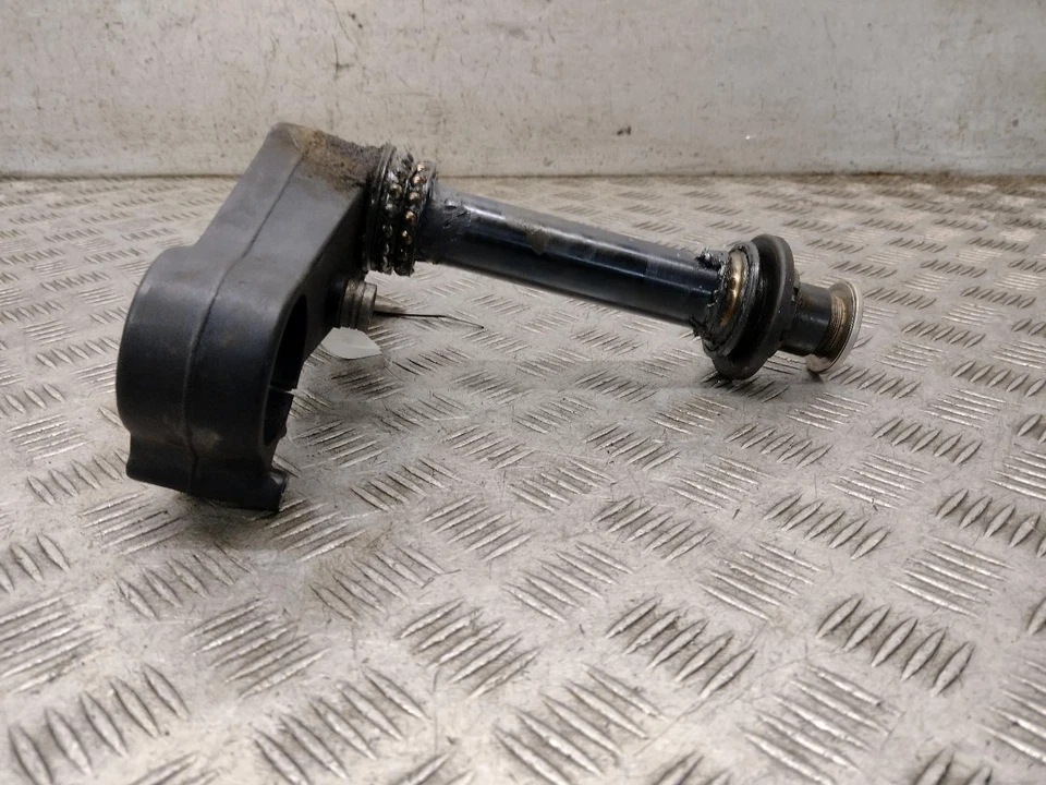 1999 APRILIA RSV MILLE lower Bottom Yoke - Изображение 3 из 4