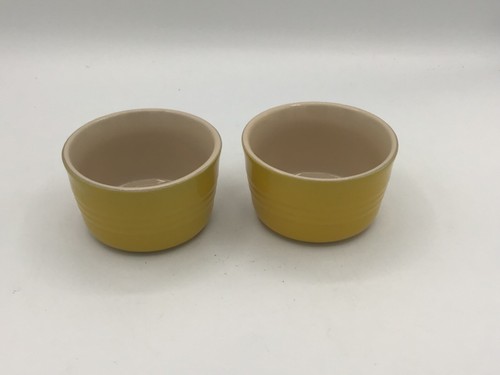 Le Creuset Pair of Ribbed Ramekins Custard Cups Mini Bowls Set of 2 ...