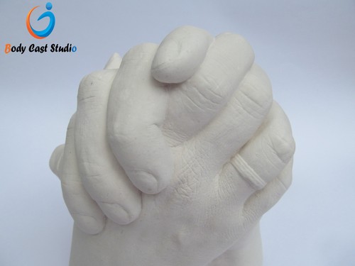 Couples-Adult Holding Hand 3D Moulding Casting Kit | Valentines day Gift Idea 🎁 - Picture 8 of 12