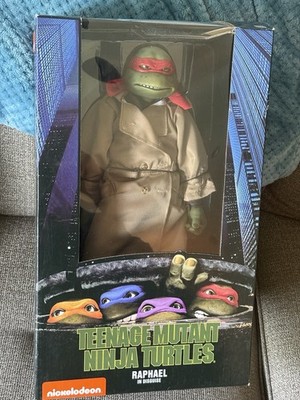 NECA TMNT Teenage Mutant Ninja Turtles Movie Raphael in Disguise 1/4 Scale MIB