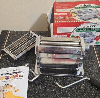 Winco NPM-7 Manual Pasta Maker 7in Metal Silver, Detachable Cutter, Lasagne