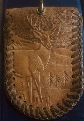 Vintage Embossed Leather Coin Purse Hand Crafted Deer Buck Bear Paw 3.5 x2.5 