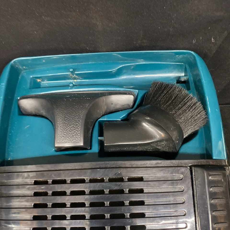 Base de vacío Eureka Powerline Gold Canister solo sin manguera funciona necesita bolsas Foto 3 de 4