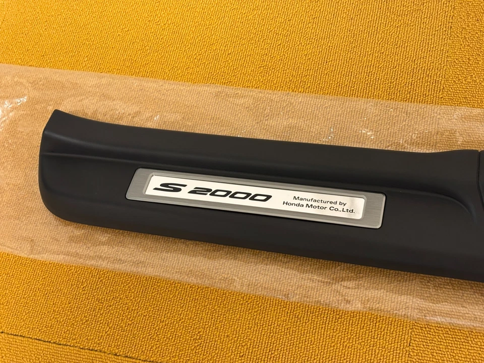 Honda Genuine S2000 S2K Left Door Scuff Kicking Plate 84251-S2A-J00ZE OEM JDM Foto 2 de 4